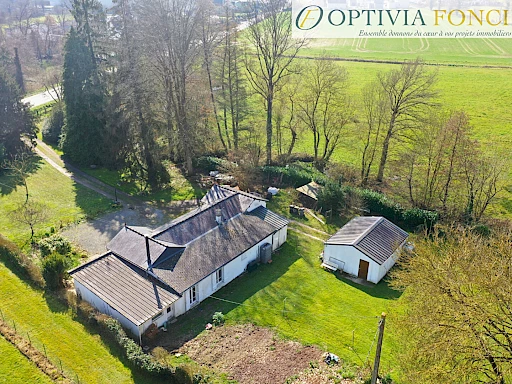 Maison T5 127 m2 - 4 300 m2 - Garage et plan d'eau