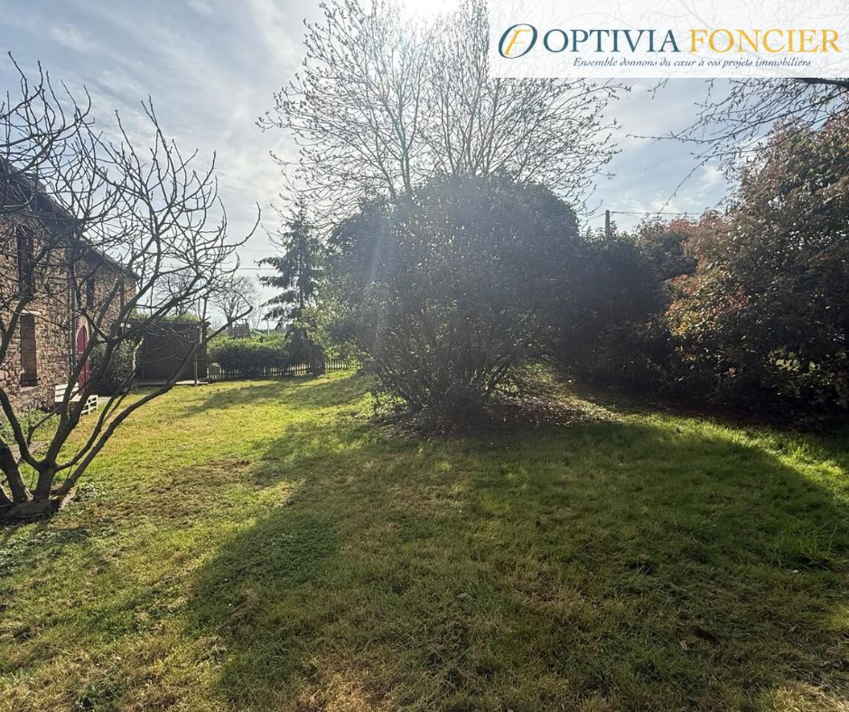 Longère en pierre T8 Plechatel 199 m2 - 3 900 m2