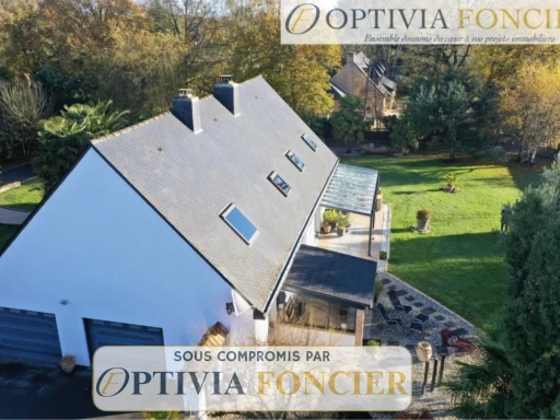 Maison T9 - 166 m2  - 3 250 m2  - Pergola SPA - Double Garage