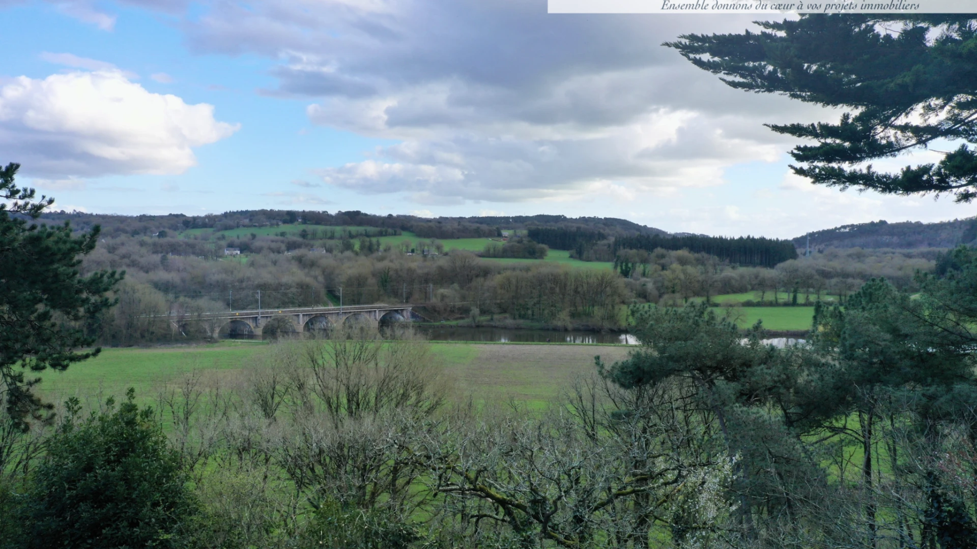Maison T6 SAINT SENOUX 134 m2 - 2200 m2 de terrain - Vue exceptionnelle