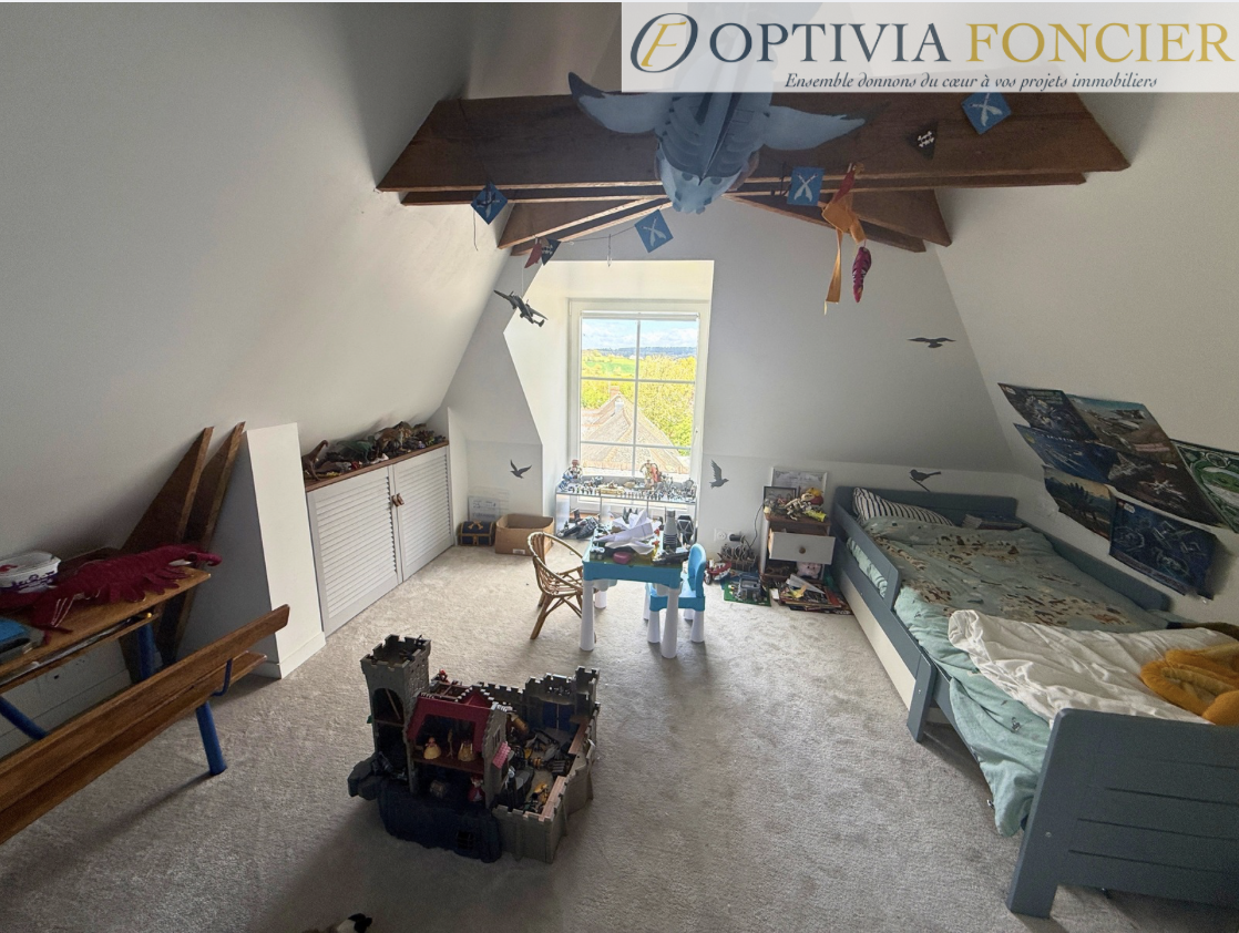 Exclusivité Superbe Maison en pierre de bourg T5 123 m2 - Petit jardin + Annexe