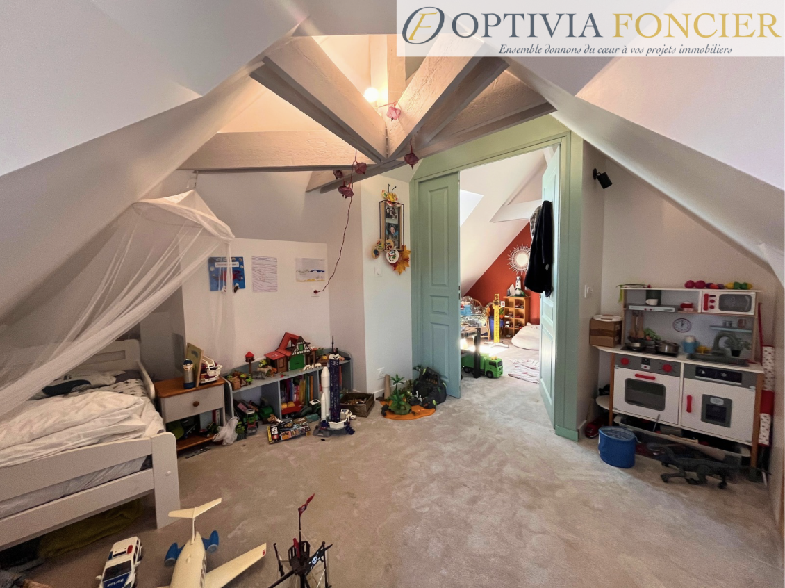 Exclusivité Superbe Maison en pierre de bourg T5 123 m2 - Petit jardin + Annexe
