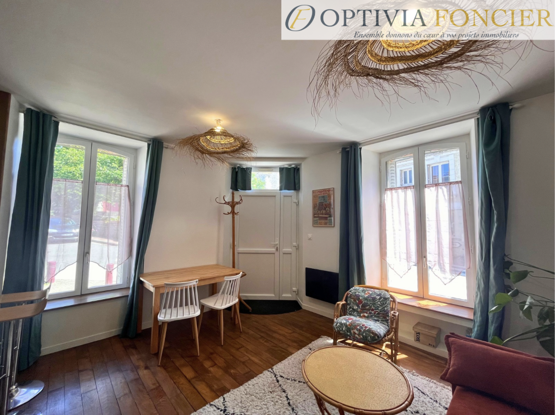 Exclusivité Superbe Maison en pierre de bourg T5 123 m2 - Petit jardin + Annexe