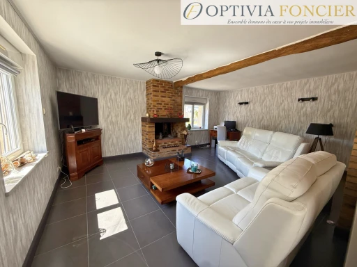 EXCLUSIVITE - MAISON T7 - BRUZ - Quartier prisé - 190 m2 - 997 m2 de terrain clos