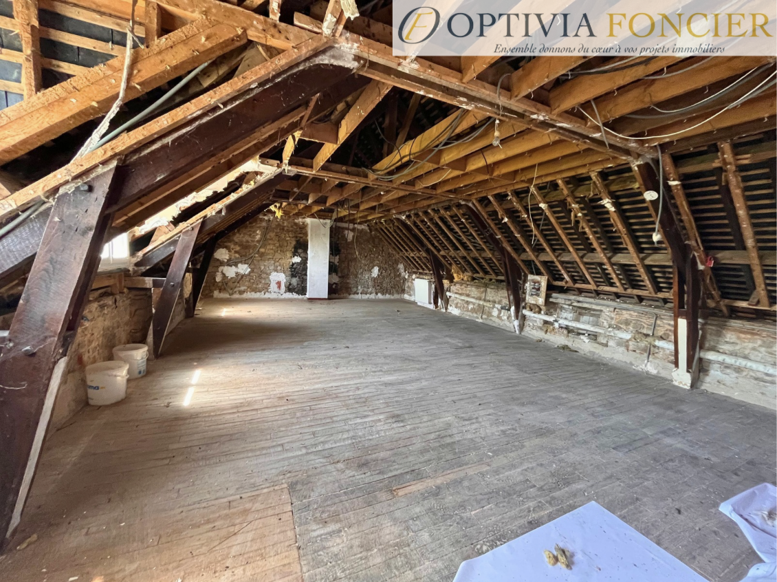 Longère à fort potentiel 458 m2 et 5140 m2 de terrain