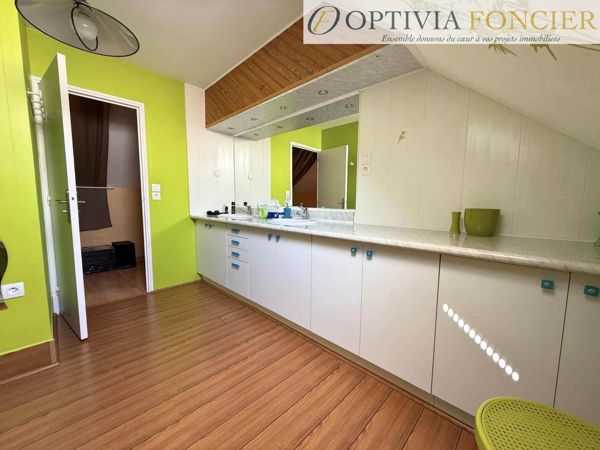 EXCLUSIVITE - MAISON T7 - BRUZ - Quartier prisé - 190 m2 - 997 m2 de terrain clos