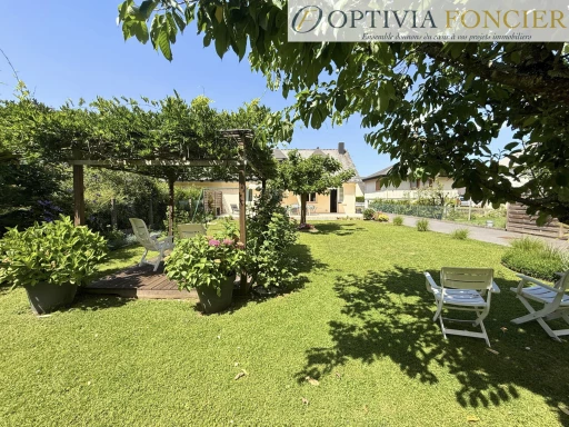 MAISON T5 SUR PONT REAN 124 m2 - 600 m2 de terrain