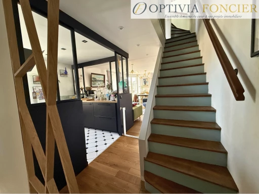 Exclusivité Superbe Maison en pierre de bourg T5 123 m2 - Petit jardin + Annexe