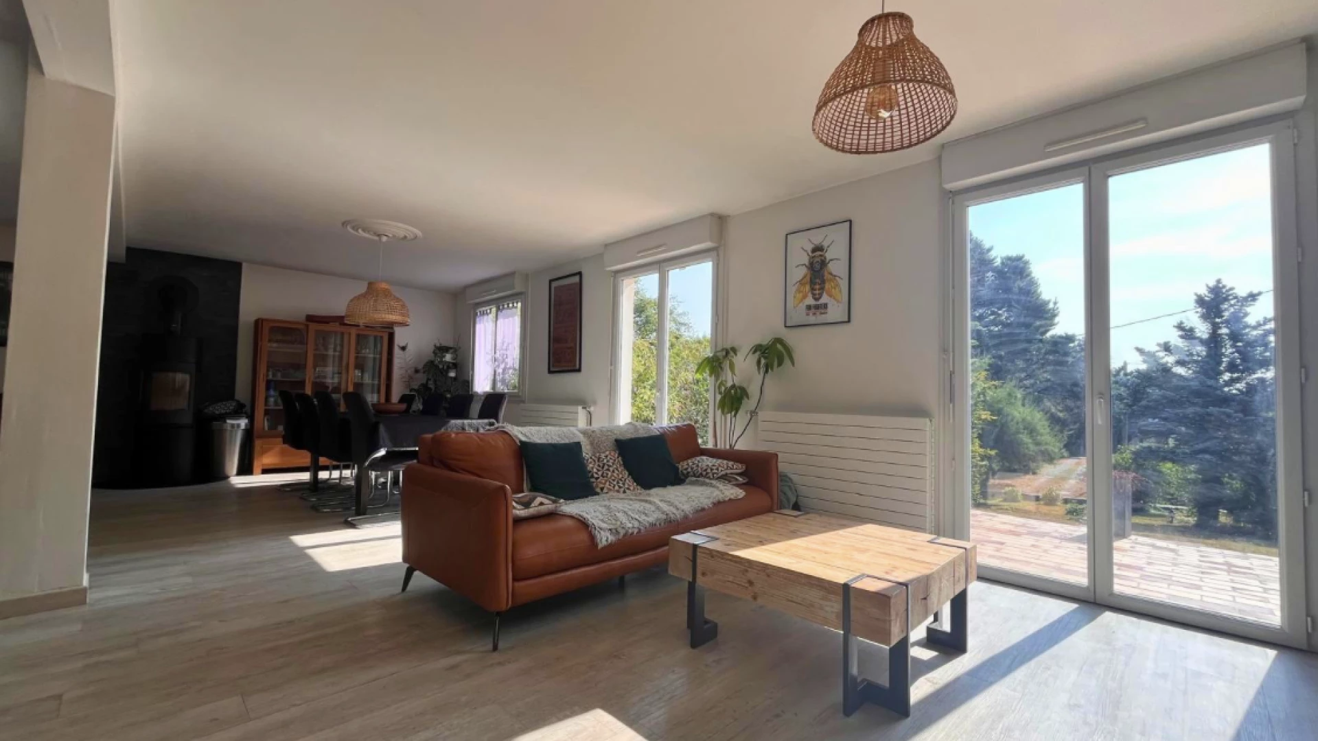 Propriété T7 1421 m2 avec sous-sol complet (100 m2) et 4 200 m2 de terrain