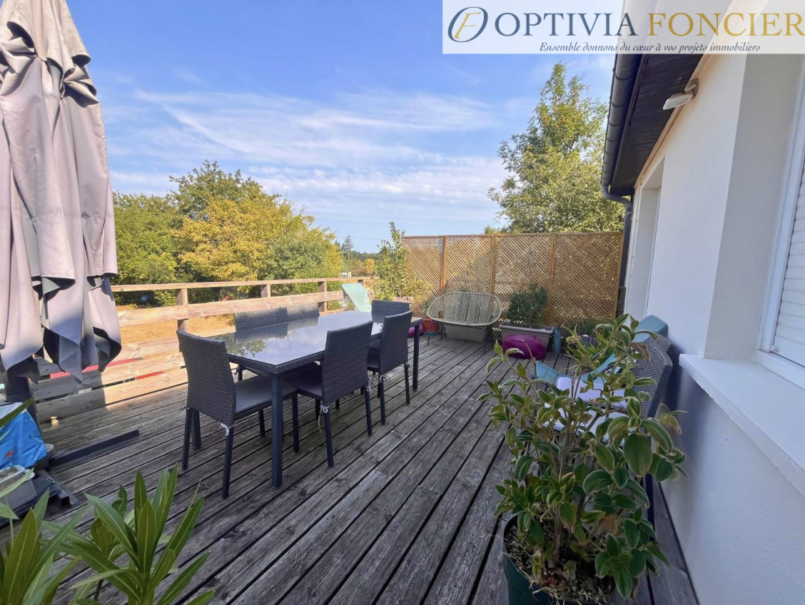 Propriété T7 1421 m2 avec sous-sol complet (100 m2) et 4 200 m2 de terrain