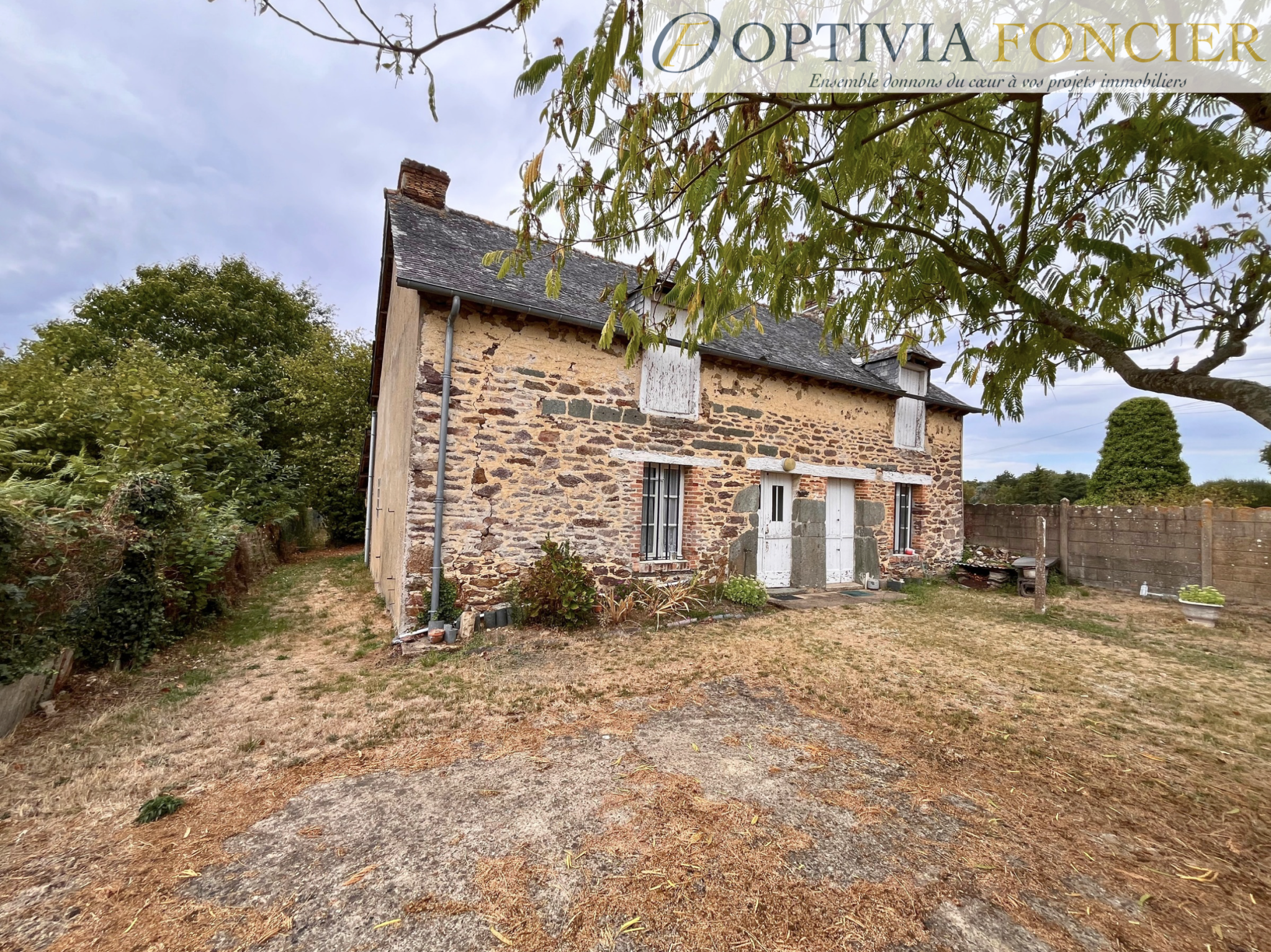 Maison T3 avec un terrain de 1 380 m2 située à Bruz (150 m2 dans la configuration actuelle + extension possibl