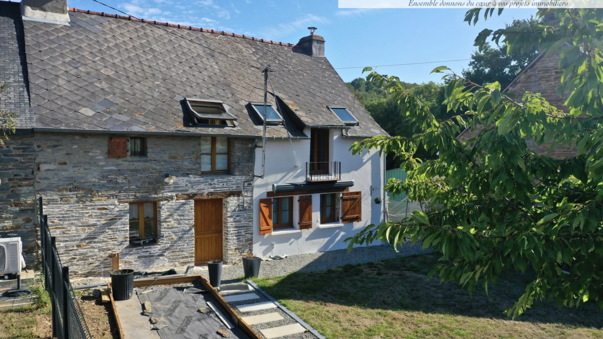 Maison T5 140 m2 - 790 m2 de terrain