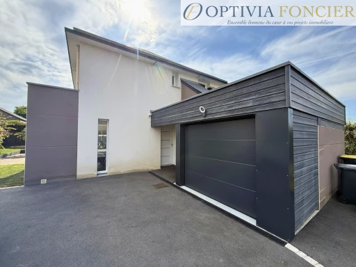 Maison Guichen Bourg 105 m2 - 476 m2