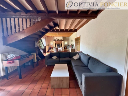 Maison familiale de 167 m2 et 3408 m2 de terrain fort potentiel à exploiter