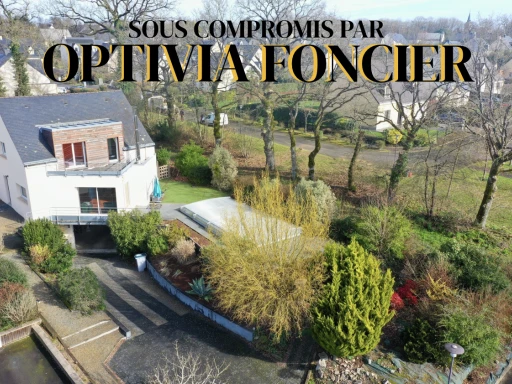 Maison d'architecture 151 m2 - 1005 m2 - Sous-sol 100m2