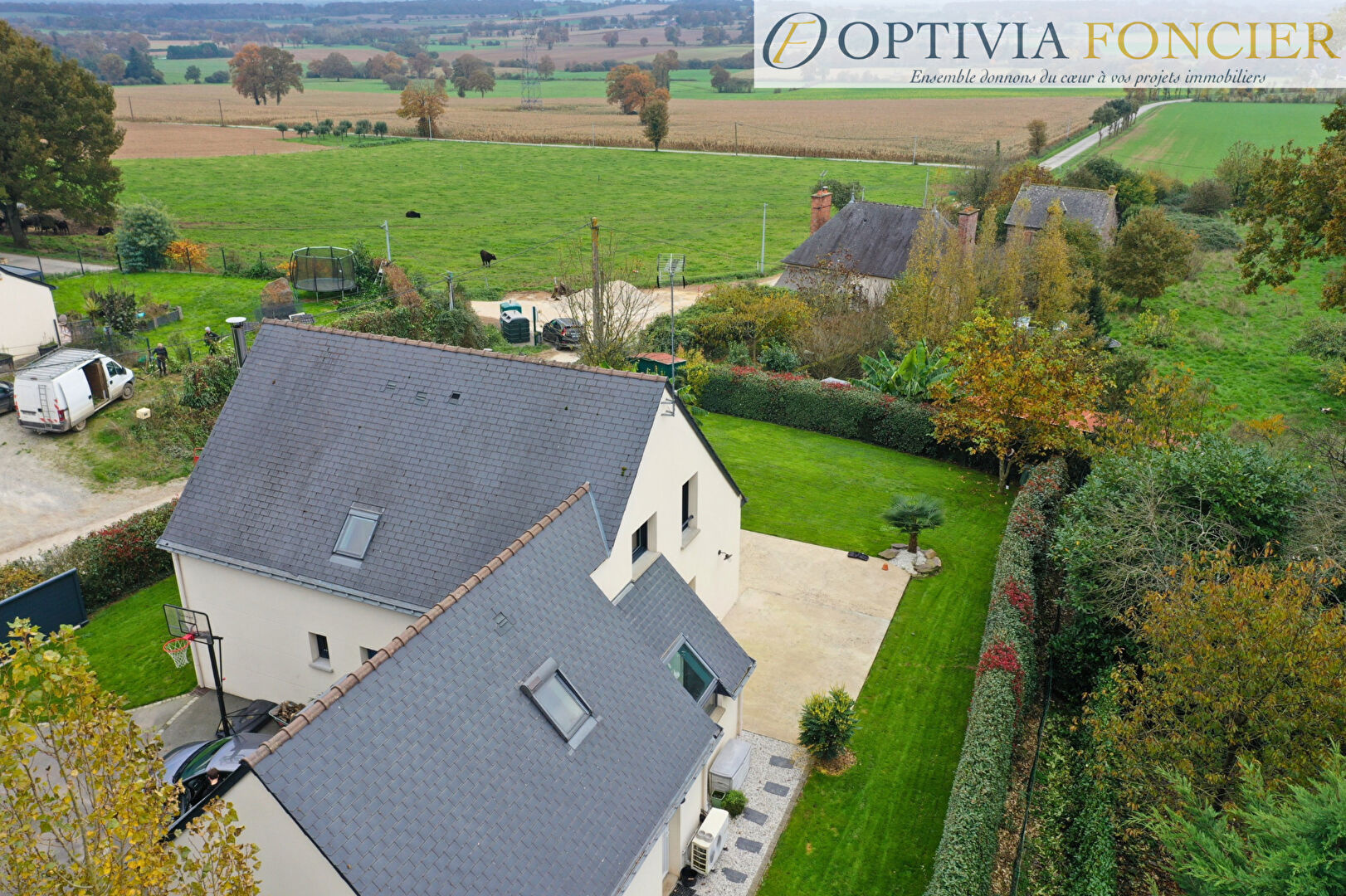Maison 2008 - T6 Guipry Messac - 140 m2 - 920 m2 - Double garage - Vue dégagée et calme