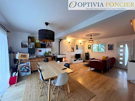Maison Goven T4 82 m2 - 250 m2 (2009)