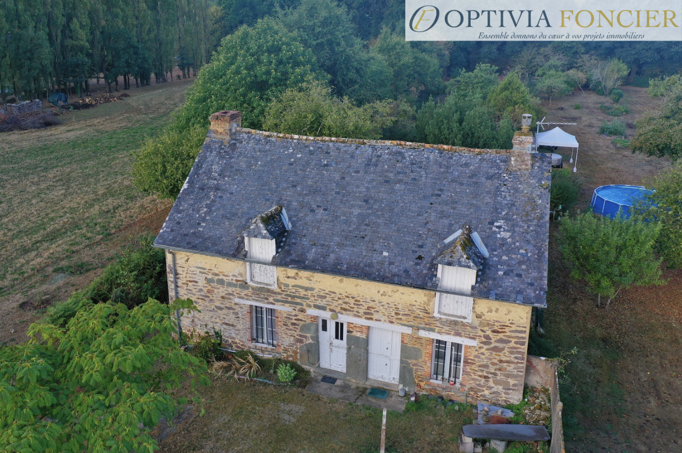 Maison T3 avec terrain de 1 380 m2 située à Bruz (150 m2 dans la configuration actuelle + extension possible)