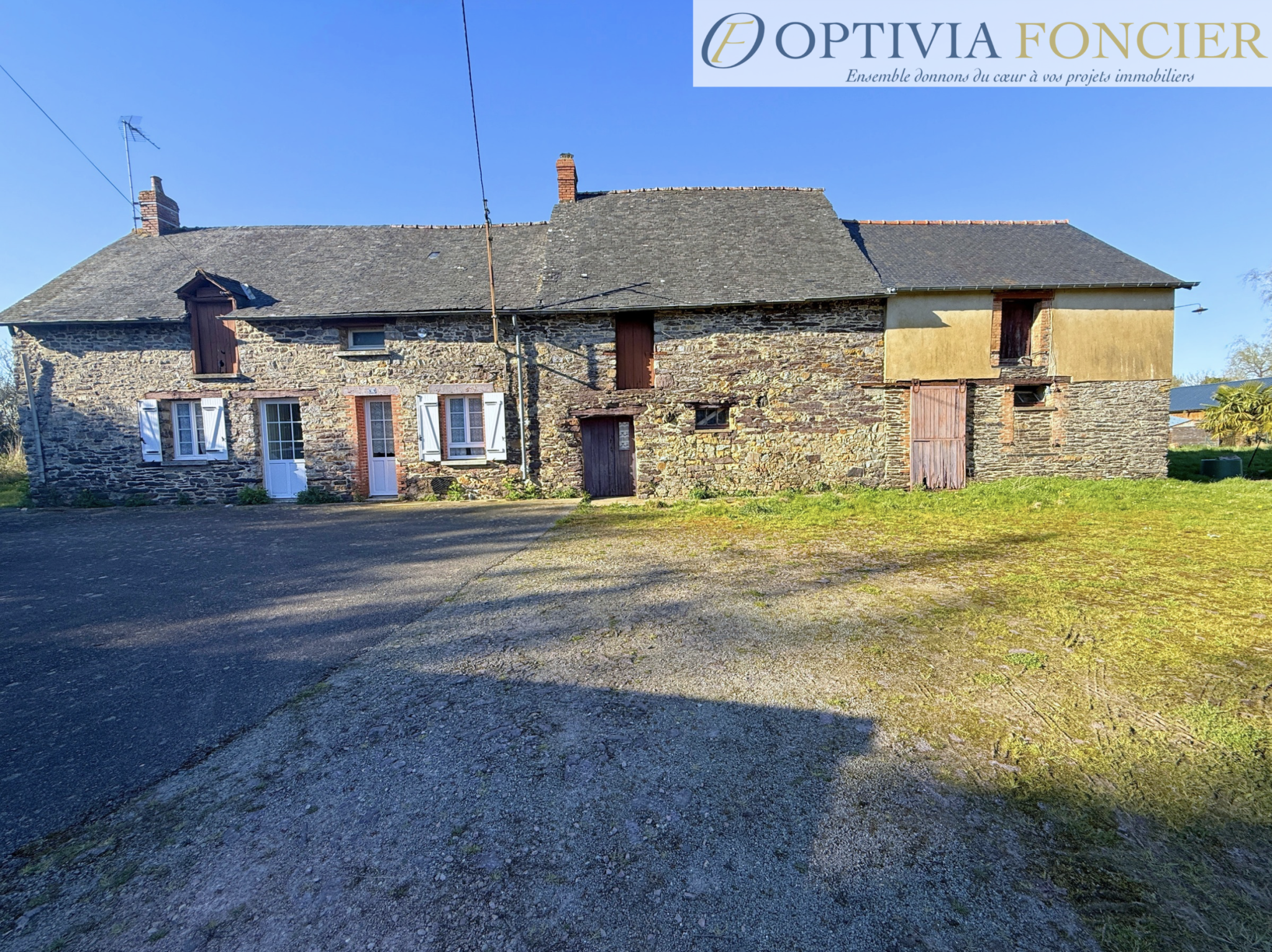 Longère à rénover - Potentiel 208 m2 - 2 650 m2 de terrain - Bel environnement
